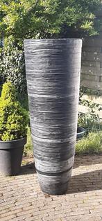 Grote bloempot (Elho) omwikkeld met fietsbinnenbanden H140cm, 40 tot 70 cm, Binnen, Kunststof, Rond