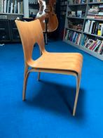 Dan Form Kaarina chair. Danish Design, Huis en Inrichting, Stoelen, Ophalen, Bruin, Deens Desig. Danish design. Modern, Zo goed als nieuw