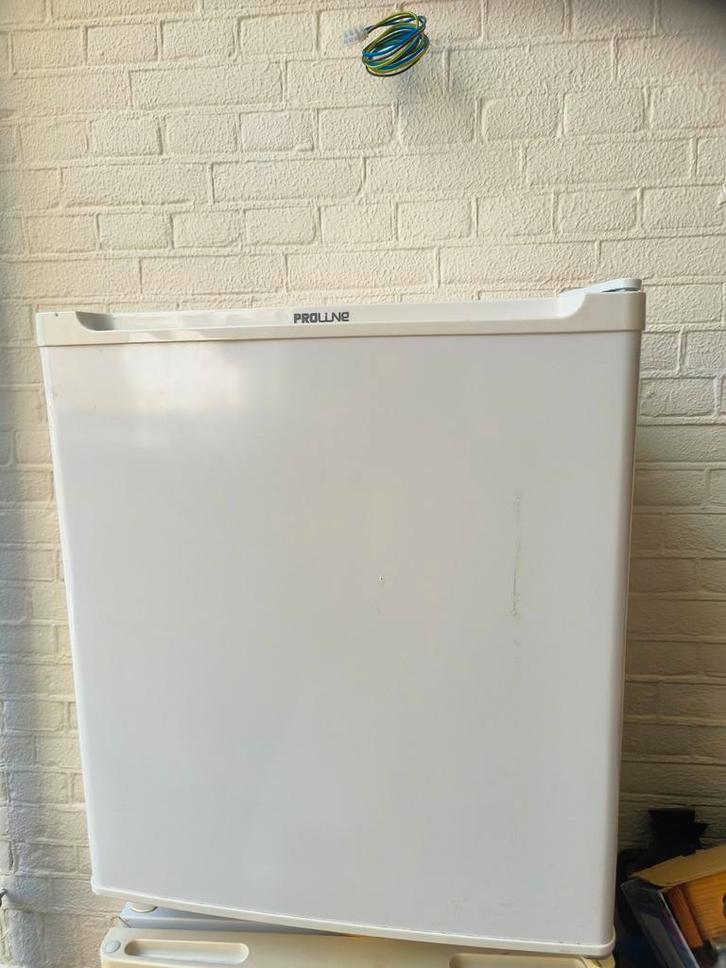 Proline mini koelkastje in zeer goede staat met vriesvakje, Witgoed en Apparatuur, Vriezers en Diepvrieskisten, Zo goed als nieuw