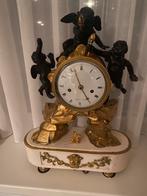 mooie bronzen pendule 1e periode, Antiek en Kunst, Antiek | Klokken, Ophalen of Verzenden