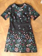 Zara jurk met geborduurde bloemen maat S, Maat 38/40 (M), Ophalen of Verzenden, Zo goed als nieuw, Boven de knie