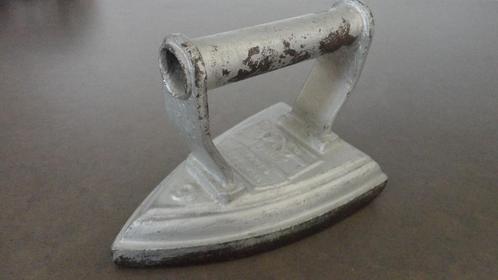 Strijkbout - Silvesters Patent Salter Iron "6" (Antiek), Antiek en Kunst, Antiek | Gereedschap en Instrumenten, Ophalen of Verzenden