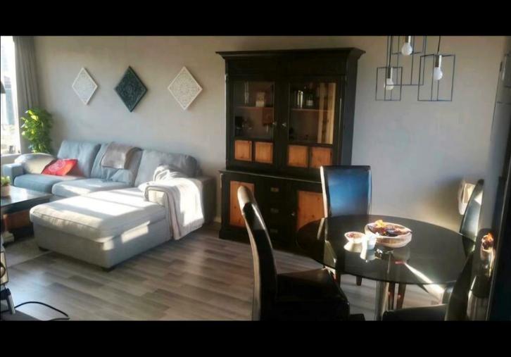 Mooie buffetkast met glasdeuren, Huis en Inrichting, Kasten | Buffetkasten, Gebruikt, 200 cm of meer, 100 tot 150 cm, 25 tot 50 cm