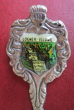 souvenirlepeltje Loenen Veluwe watervallen in kleur, Ophalen of Verzenden, Zo goed als nieuw, Metaal, Bestek