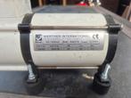 Airbrush compressor, Ophalen of Verzenden, Gebruikt, Groter dan 1:32