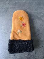 Geborduurde dameswanten met schapenwol voering, Kleding | Dames, Mutsen, Sjaals en Handschoenen, Maat 38/40 (M), Nieuw, Ophalen of Verzenden