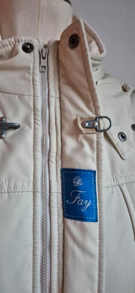 Fay Jongensjas Maat 175 (15-16 jaar) - Licht Beige, Kinderen en Baby's, Kinderkleding | Maat 176, Zo goed als nieuw, Jas, Ophalen of Verzenden
