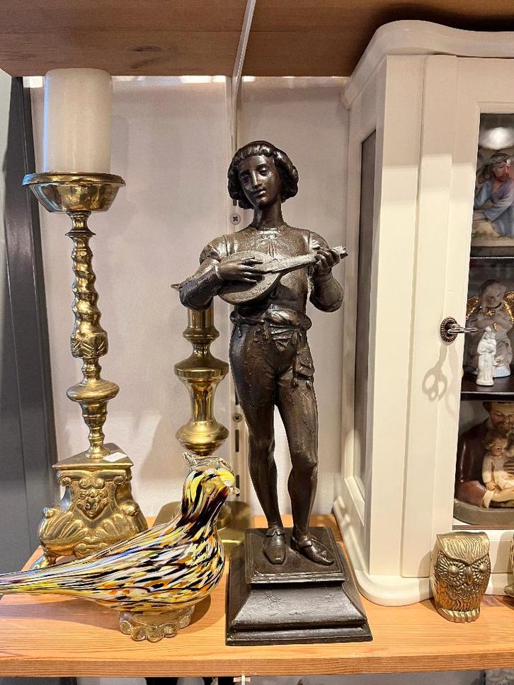Antiek metalen beeld: troubadour, Antiek en Kunst, Antiek | Woonaccessoires, Ophalen of Verzenden