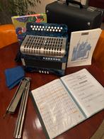 Harmona Trekzak C/F + Koffer, Riemen & Bladmuziek, Muziek en Instrumenten, Accordeons, Ophalen, Gebruikt, Overige formaten, Met koffer