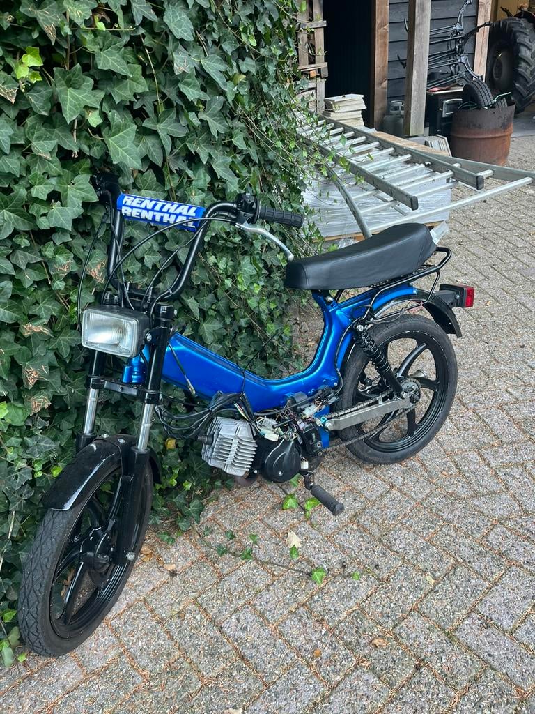 Tomos deluxe 65cc geel kenteken, Fietsen en Brommers, Brommers | Tomos, Zo goed als nieuw, Standard, Ophalen