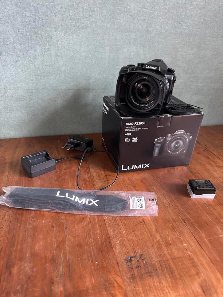 Panasonic Lumix DMC-FZ2000 zgan, Audio, Tv en Foto, Fotocamera's Digitaal, Zo goed als nieuw, Compact, 8 keer of meer, Ophalen of Verzenden