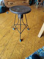 Dulton kruk 100 253 prachtig gestileerd design barkrukje, Huis en Inrichting, Krukjes, Ophalen of Verzenden, In hoogte verstelbaar