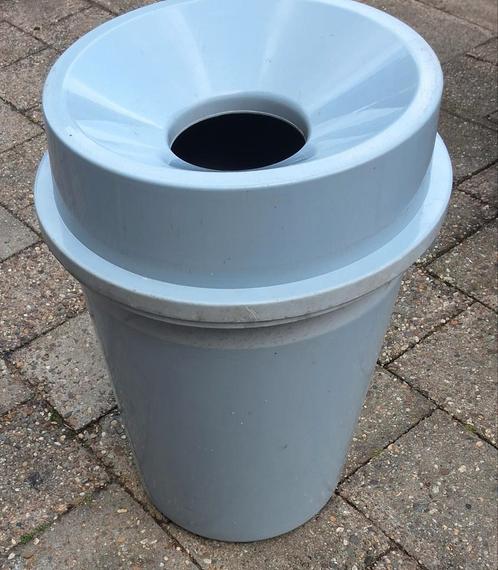Afvalbakken hygiëne  vuilnisbakken prullenbakken evenementen, Huis en Inrichting, Woonaccessoires | Prullenbakken, Zo goed als nieuw