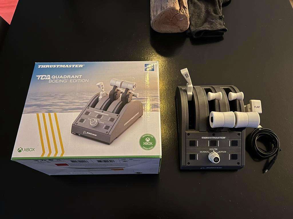 スラストマスター TCA Quadrant BOEING Edition Thrustmaster - TCA