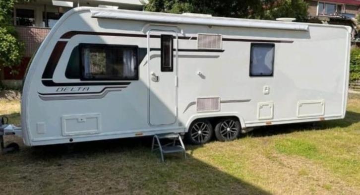 Te huur luxe en grote caravan, optie + dag varen luxe sloep*, Caravans en Kamperen, Caravans, Particulier, tot en met 6, 1500 - 2000 kg
