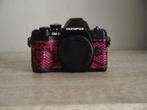 Olympus OM-D E-M10 III roze met zwart, Audio, Tv en Foto, Fotocamera's Digitaal, Ophalen of Verzenden, Zo goed als nieuw, Olympus