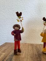 Voor de seizoenstafel, palmpasen kindje, wolvilt, Hobby en Vrije tijd, Vilt, Ophalen of Verzenden, Nieuw, Figuurtje(s), Wolvilt