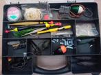 Doos tacklebox met visspullen divers vissen hengelsport, Watersport en Boten, Hengelsport | Algemeen, Ophalen of Verzenden, Gebruikt