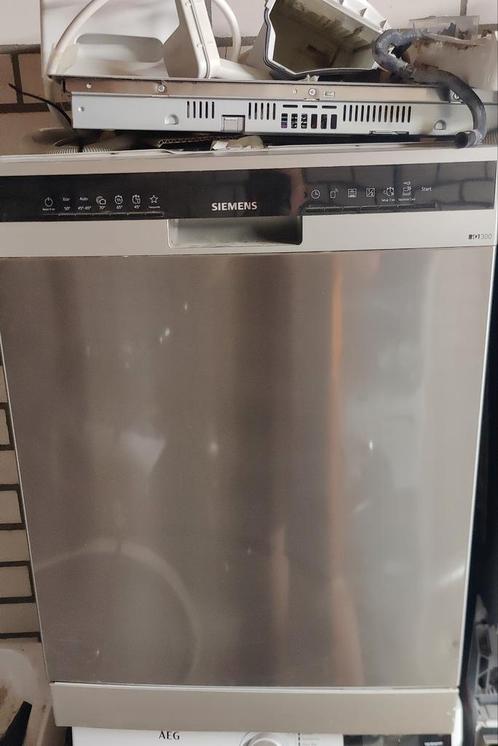 Siemens onderbouw vaatwasser, Witgoed en Apparatuur, Vaatwasmachines, Zo goed als nieuw, Inbouw, Minder dan 85 cm, 45 tot 60 cm