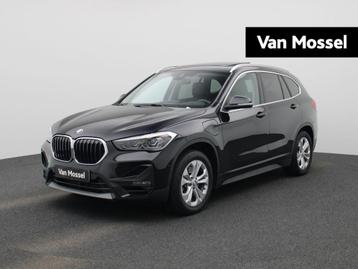 BMW X1 xDrive25e Executive | HEAD-UP | PANO-SCHUIFDAK | LEER beschikbaar voor biedingen