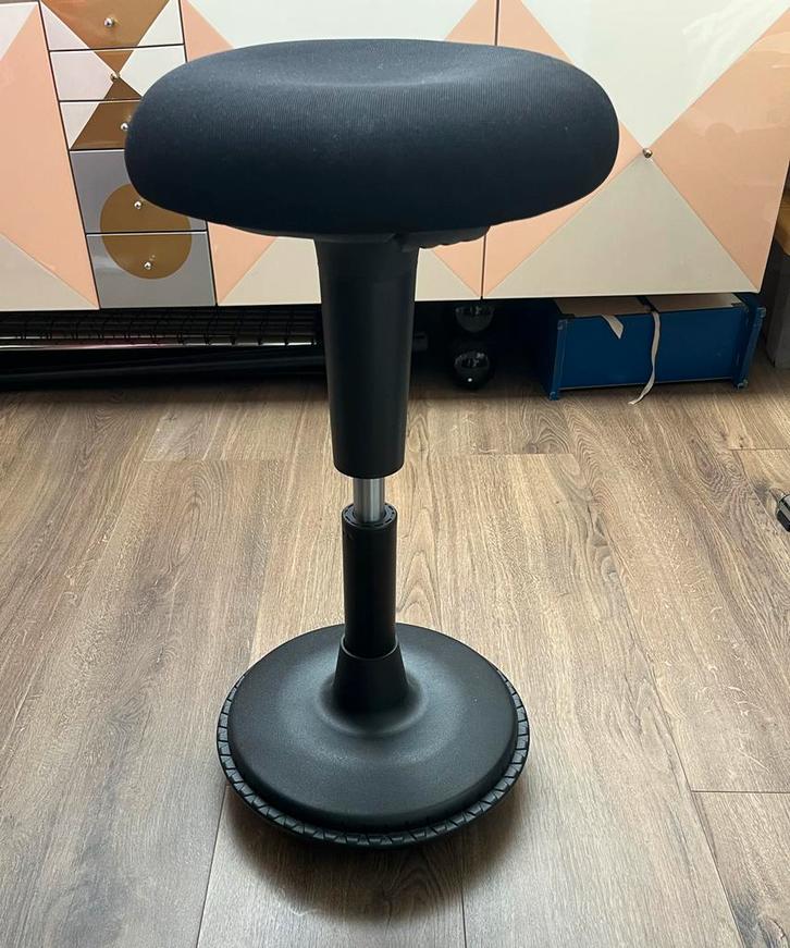 Spine Wiebelkruk - Actief zitten, Huis en Inrichting, Bureaustoelen, Zo goed als nieuw, Bureaukruk, Zwart, Ergonomisch, Ophalen