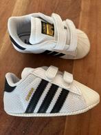 Adidas superstar babyschoentjes maat 18, Kinderen en Baby's, Babykleding | Schoentjes en Sokjes, Ophalen, Zo goed als nieuw, Schoentjes