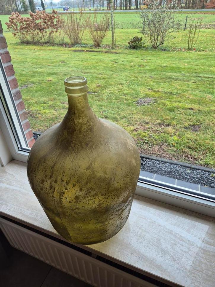 2x Groene Intratuin Vaas met Textuur, Huis en Inrichting, Woonaccessoires | Vazen, Gebruikt, Groen, Minder dan 50 cm, Glas, Ophalen