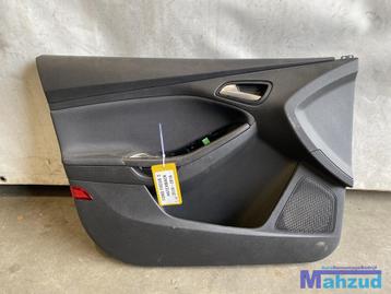 FORD FOCUS 3 Wit Links voor deurpaneel 2010-2018 beschikbaar voor biedingen