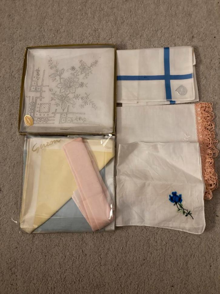Vintage Zakdoeken Set - Nieuwstaat, Antiek en Kunst, Curiosa en Brocante, Ophalen of Verzenden