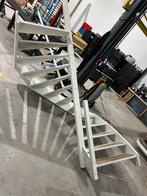 Halfslag trap 3200 hoog dicht, Doe-het-zelf en Verbouw, Ladders en Trappen, Ophalen of Verzenden, Zo goed als nieuw, Minder dan 2 meter