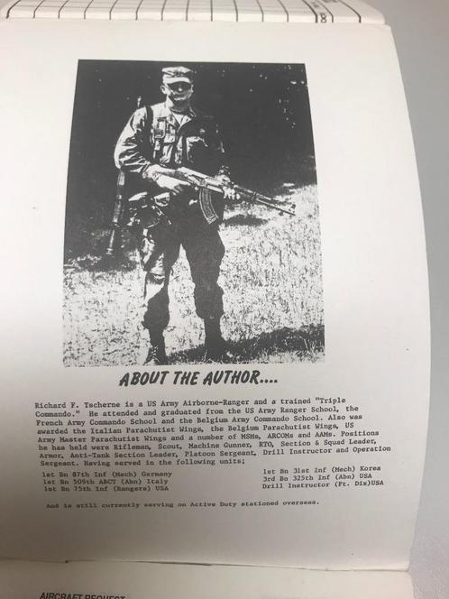 The squad leaders combat field status pocket book, Boeken, Oorlog en Militair, Gelezen, 1945 tot heden, Ophalen of Verzenden