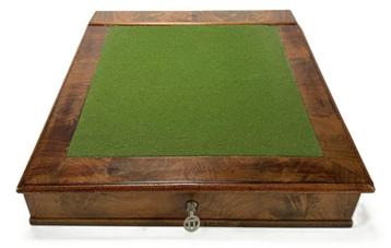 128. Mahoniehouten schrijfkist, midden 19e eeuw, Europa beschikbaar voor biedingen