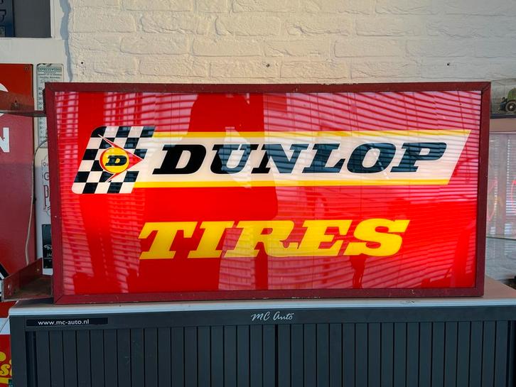 Vintage Dunlop Lichtbak - Reclamebord, Verzamelen, Merken en Reclamevoorwerpen, Gebruikt, Lichtbak of (neon) lamp, Ophalen