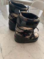 Burberry Showboats 36, Ophalen, Zo goed als nieuw, Zwart, Sneakers of Gympen