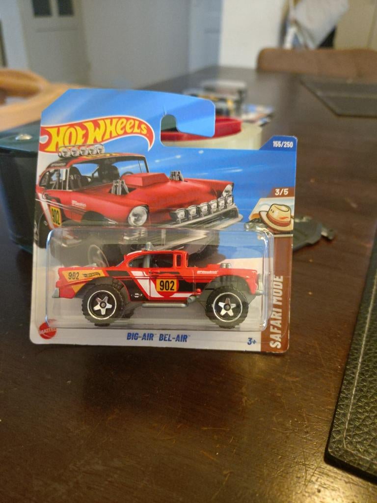 Hot Wheels Big-Air Bel-Air Safari Mode, Hobby en Vrije tijd, Modelauto's | 1:18, Ophalen of Verzenden, Nieuw, Auto, Hot Wheels