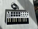 USB Midi Controller - AKAI MPK Mini MK2, Muziek en Instrumenten, Midi-apparatuur, Ophalen, Gebruikt