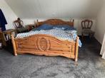 Houten bed 180x210 met 2 nachtkastjes en dressoir, Ophalen, Bruin, Tweepersoons, 180 cm