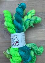 Nieuwe setjes handgeverfde merino wol van Kleur en Draad, Hobby en Vrije tijd, Breien en Haken, Ophalen of Verzenden, Zo goed als nieuw