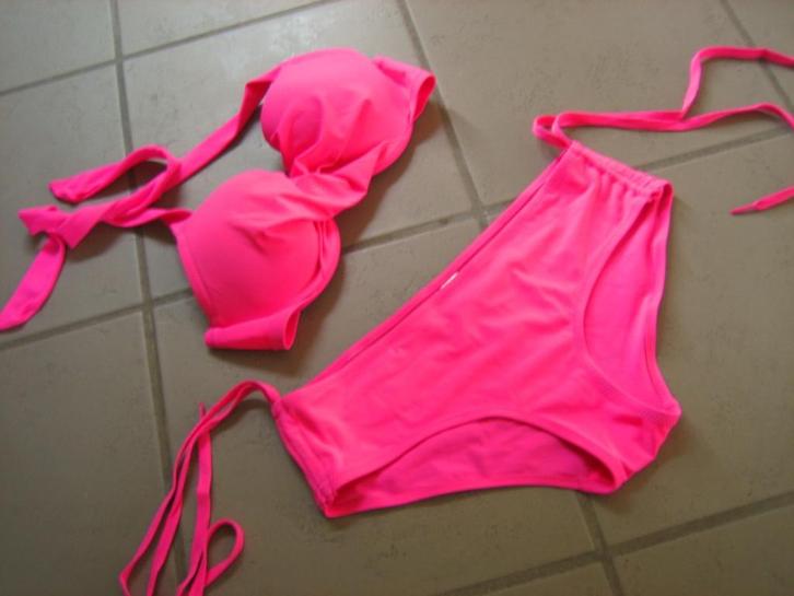 Wow! Charmante fel roze bikini MARIE MEILI 80-CUP C snazzeys, Kleding | Dames, Badmode en Zwemkleding, Nieuw, Badpak, Roze, Verzenden