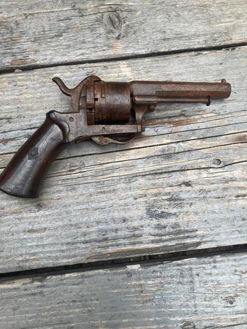 penvuur revolver circa 9mm VERKOCHT beschikbaar voor biedingen
