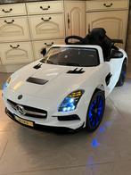 Zeer luxe Mercedes SLS kinderauto met MP4 Touchscreen TV, Ophalen, Zo goed als nieuw