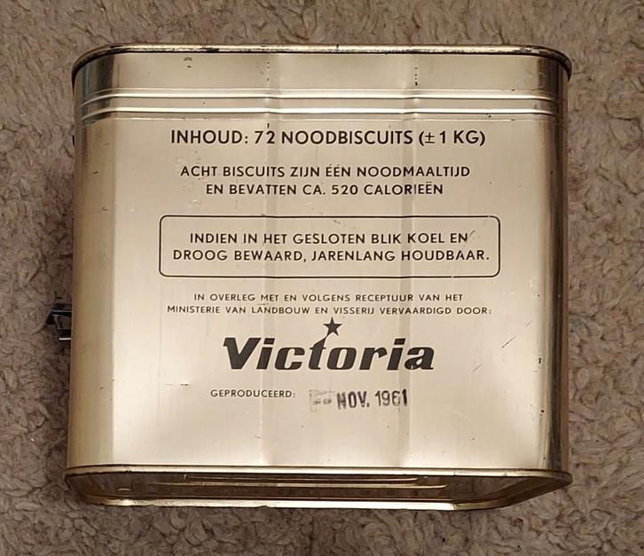 Noodpakket biscuits Koude Oorlog  fabrikant Victoria in 1961, Verzamelen, Overige Verzamelen, Nieuw, Ophalen of Verzenden