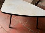 Retro Salontafel - Driehoekig bijna gratis, Kunststof, Gebruikt, Overige vormen, Minder dan 50 cm