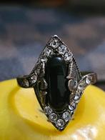 Zilveren 925 ring met Onyx en markasiet, 19 tot 20, Ophalen of Verzenden, Zo goed als nieuw, Dame