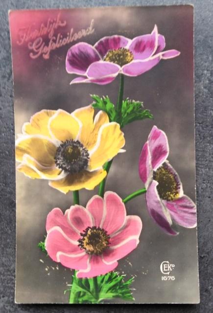 Oude felicitatiekaart met bloemen., Verzamelen, Ansichtkaarten | Themakaarten, Gelopen, 1920 tot 1940, Feest(dag), Ophalen of Verzenden