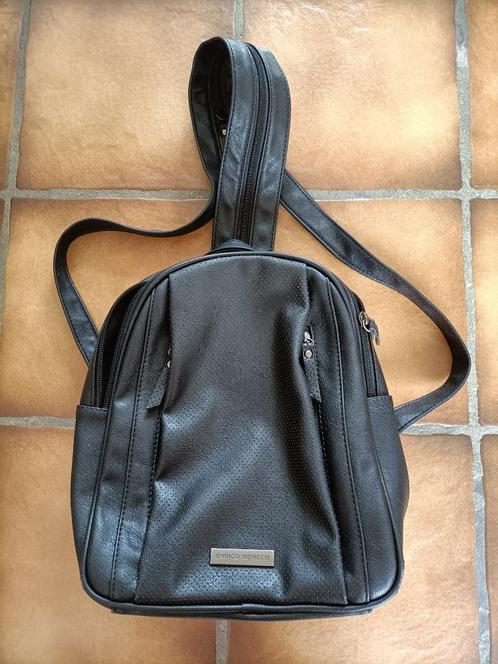 Rugzakje zwart van Enrico Benetti., Sieraden, Tassen en Uiterlijk, Tassen | Rugtassen, Gebruikt, 25 tot 40 cm, Ophalen of Verzenden