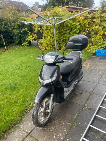 Peugeot tweet beschikbaar voor biedingen