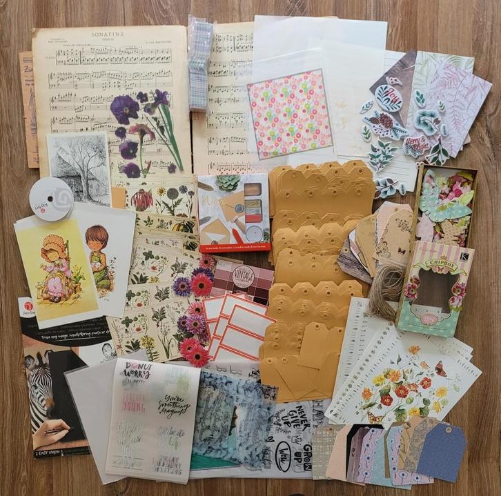 partij (ouder en nieuwer) scrapbook materiaal, Hobby en Vrije tijd, Scrapbooking, Gebruikt, Papier of Karton, Ophalen of Verzenden