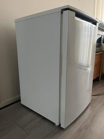 Exquisit minikoelkast wit 57x55x85cm beschikbaar voor biedingen