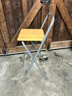 Inklapbare barkruk, Huis en Inrichting, Barkrukken, Ophalen, Gebruikt, Met voetsteun, 60 tot 90 cm